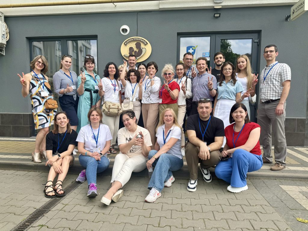 Відвідування клініки «InterFamily» учасниками тренінгу «Леонардо Ужгород»